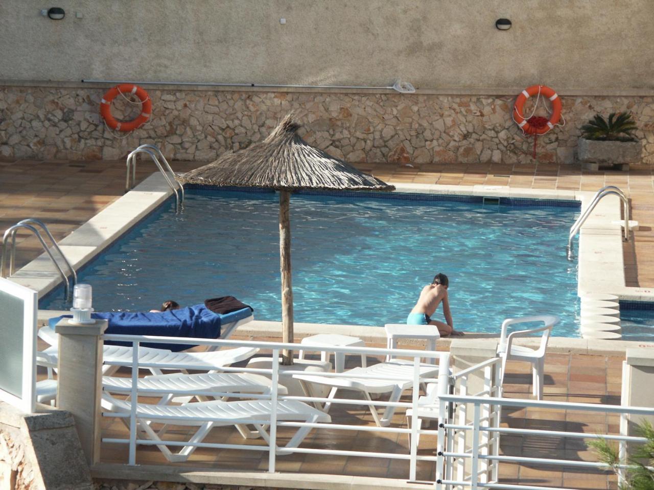 Apartamentos Cala Figuera *