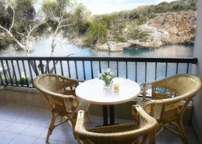 Apartamentos Cala Figuera